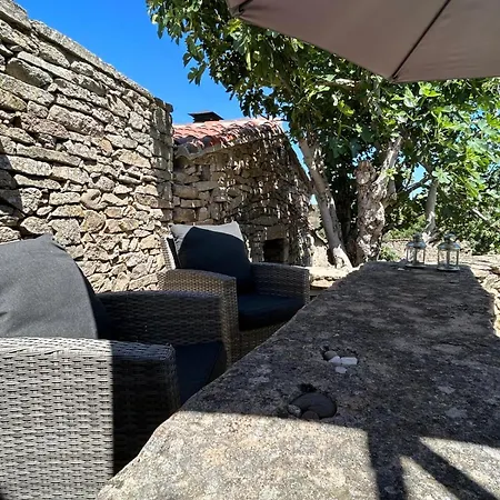 Holiday home Geoda Fornillos -refugio En Arribes Del Duero