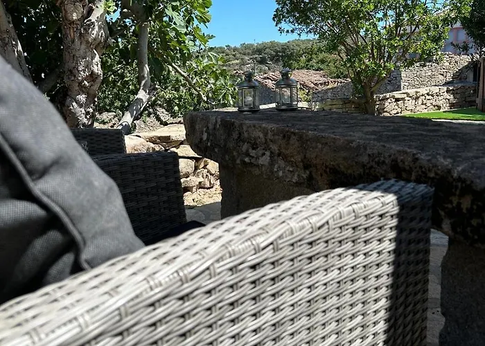 Dom wakacyjny Geoda Fornillos -refugio En Arribes Del Duero *